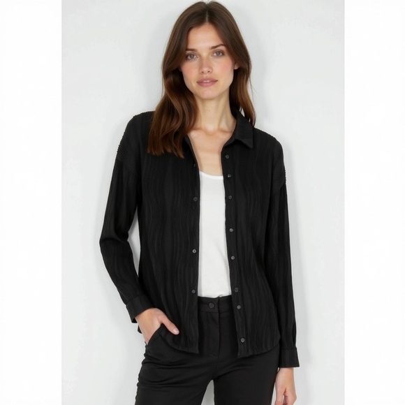 Kaleigh Black Button Up Blouse Size Medium - Picture 15 of 15